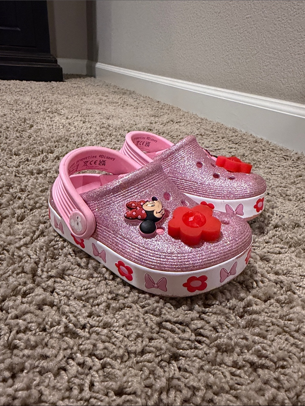 CROCS Kids Glitter Pink Clog Sandals with Minnie & Flower Charms